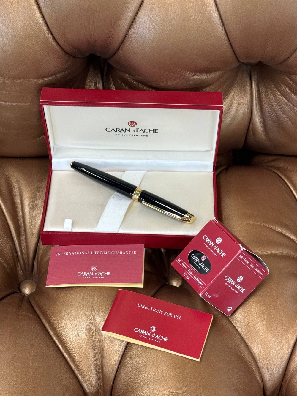 CARAN D'ACHE LEMAN BLACK 18 plated GOLD ROLLERBALL PEN Box open certificate Ink